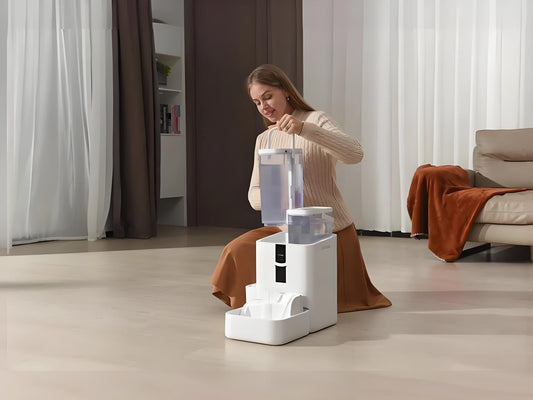 The appropriate frequency for changing the water in a pet automatic water dispenser depends mainly on the pet's drinking habits